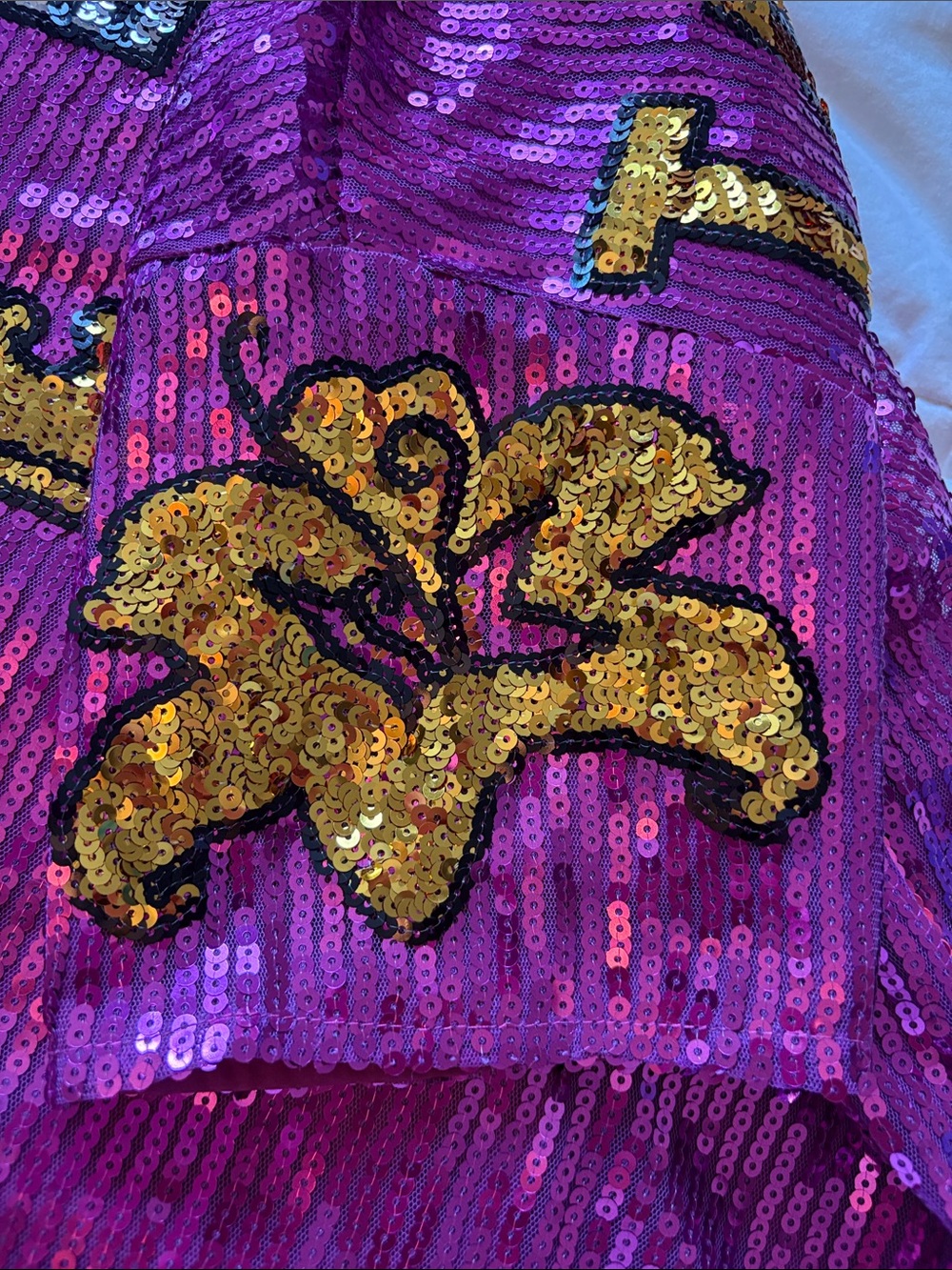 Her Universe x Disney -Sequin 'Tangled' Rapunzel Cropped Short Sleeve Jersey Tee - Picture 5 of 7